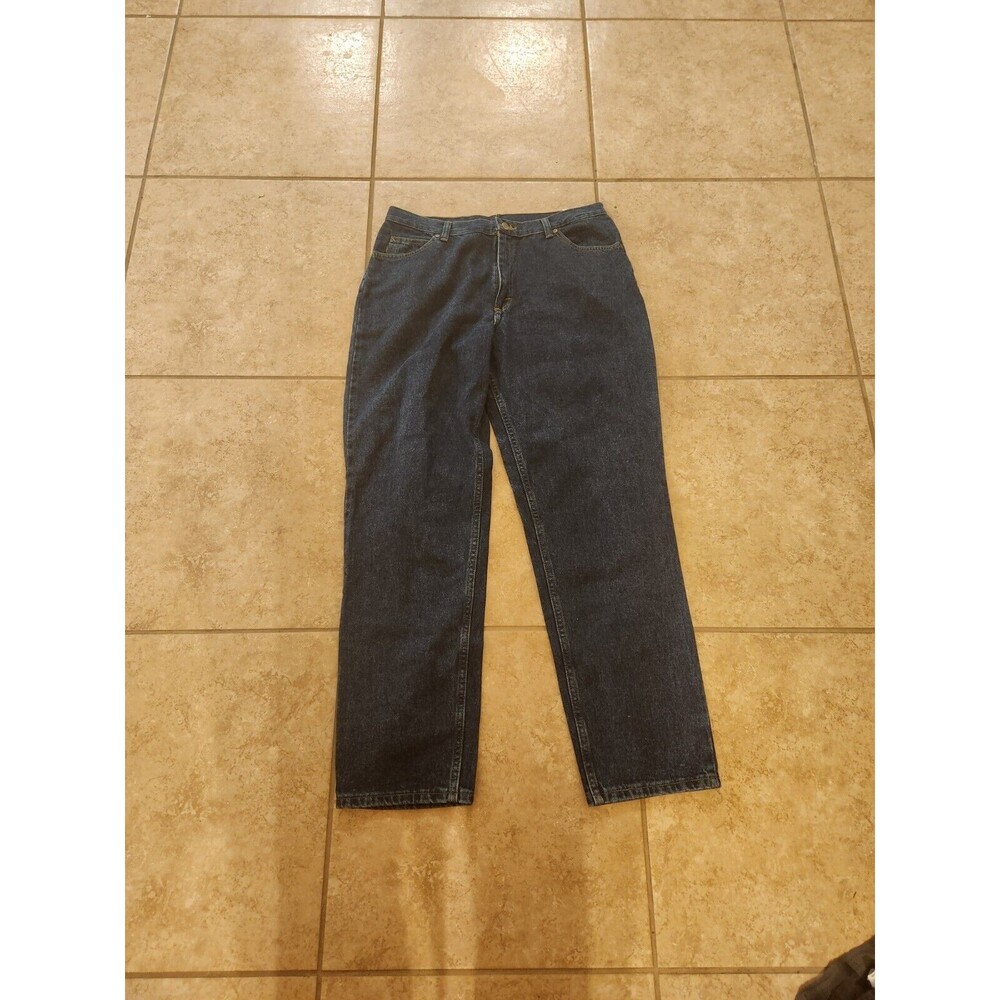 Chic Relaxed Size 16 Average Proportioned Fit Tapered Leg Jeans